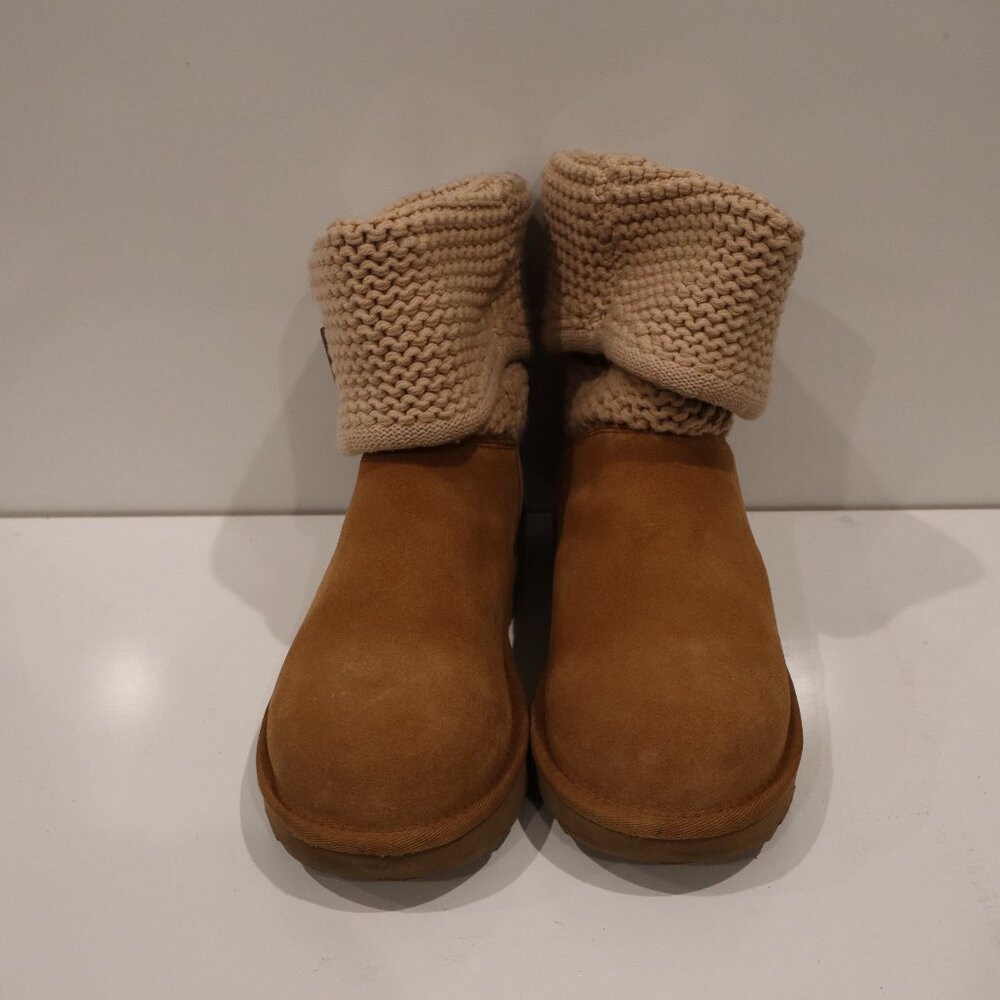 UGG W Shaina Size 8 Like New - Picture 9 of 11